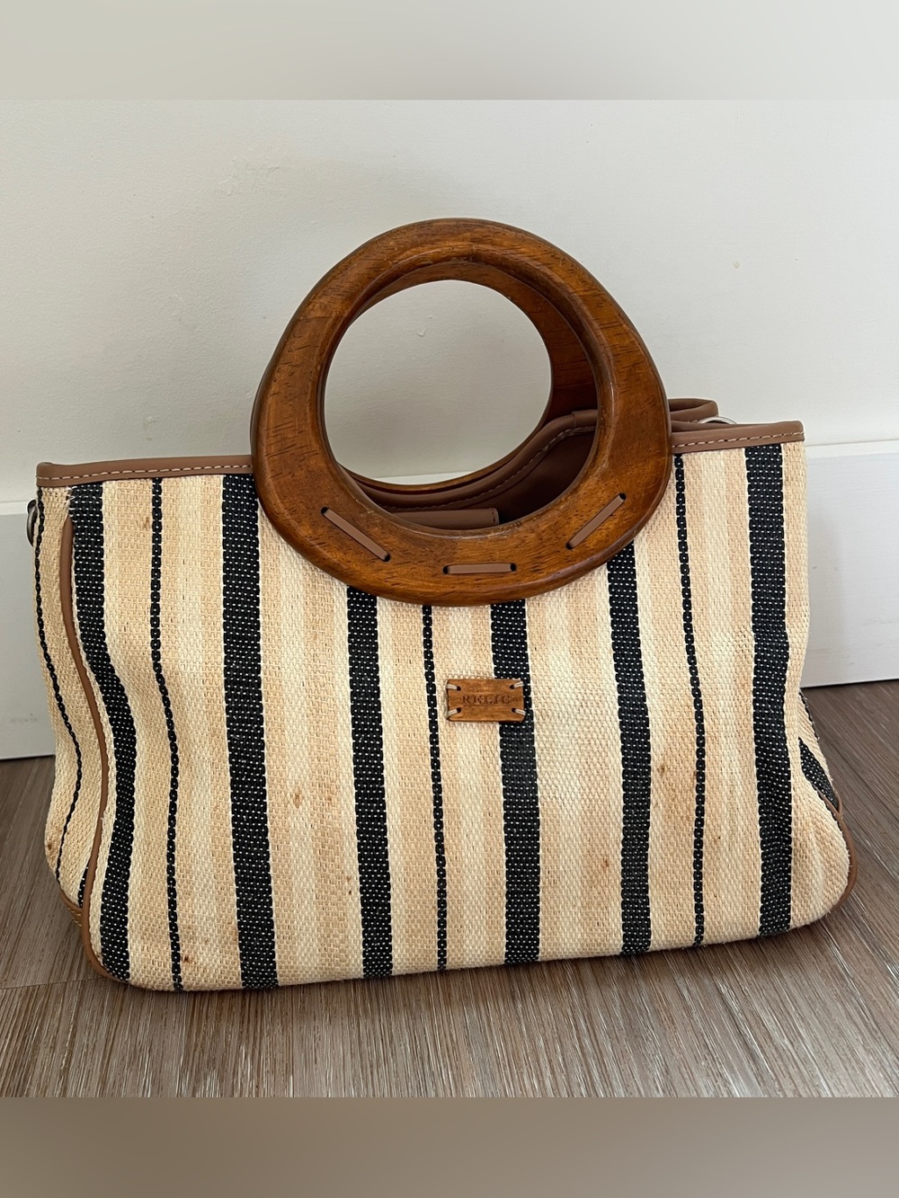 Relic Straw Tote Wood Handle Striped Resort Beach Bag purse handbag